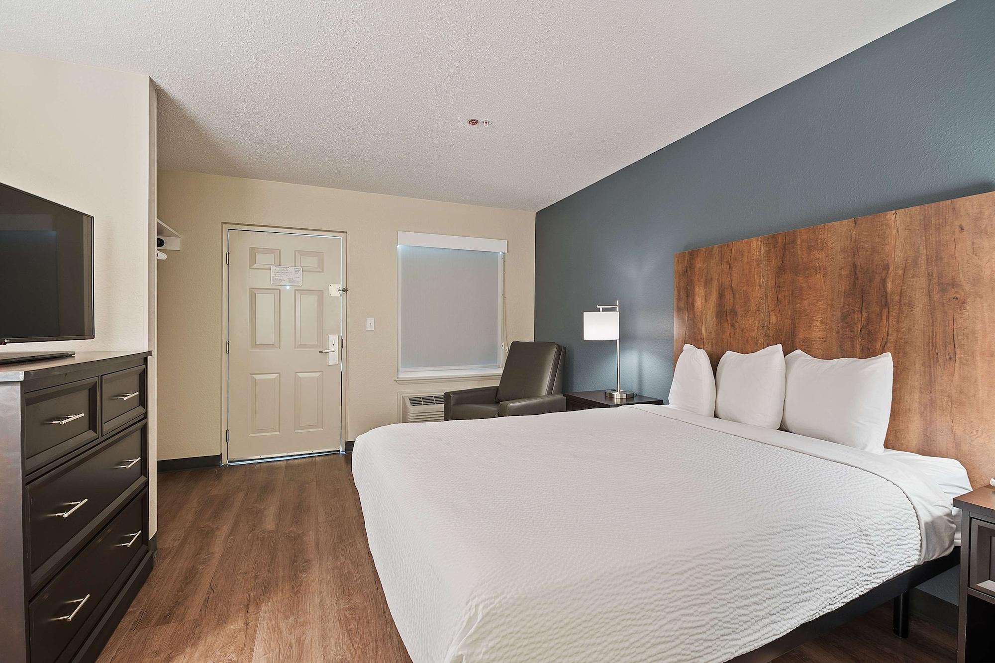 Extended Stay America Suites - Miami - Airport - Blue Lagoon Exterior photo