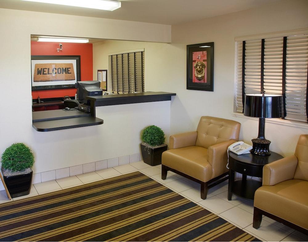Extended Stay America Suites - Miami - Airport - Blue Lagoon Exterior photo