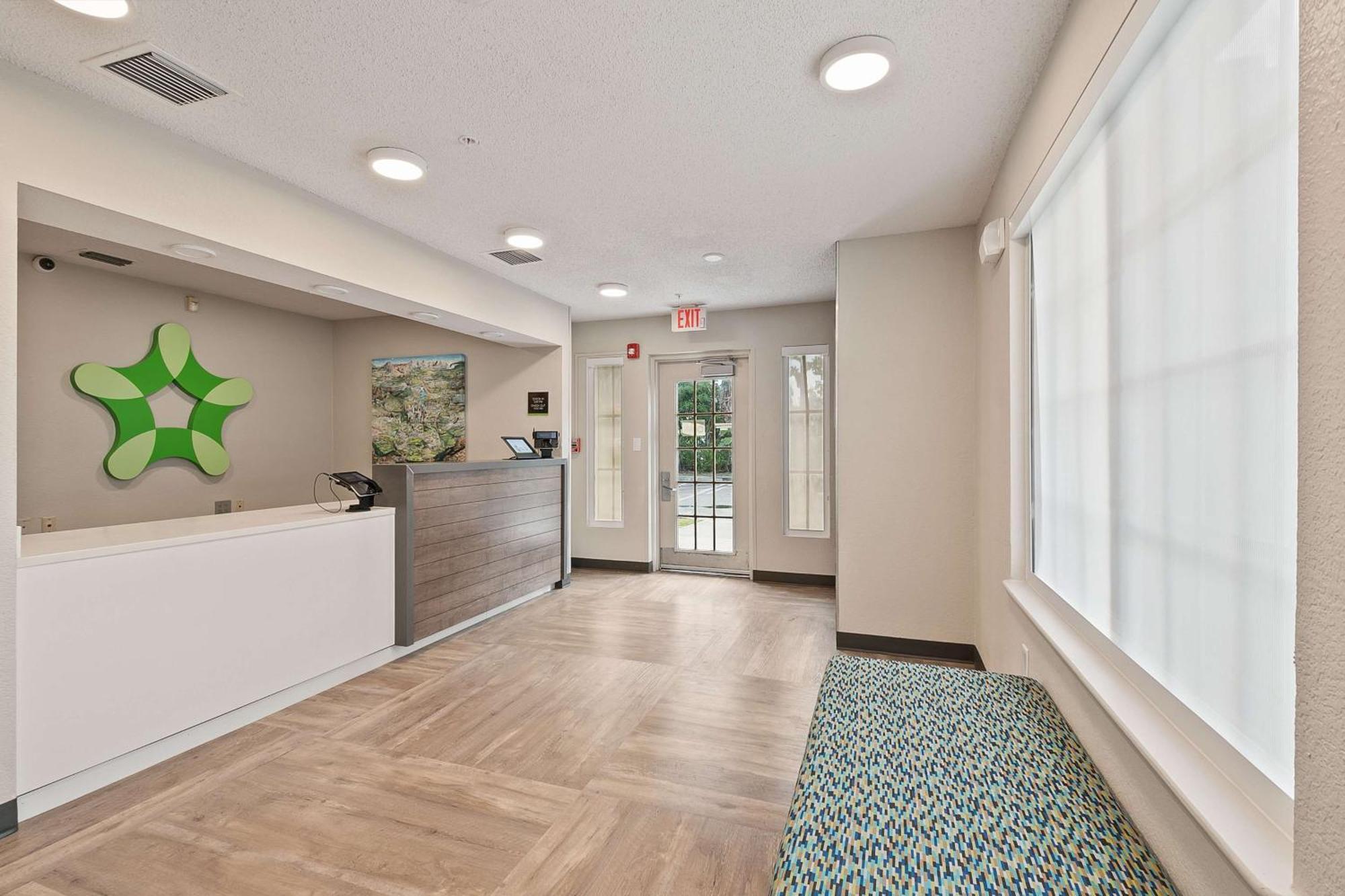 Extended Stay America Suites - Miami - Airport - Blue Lagoon Exterior photo