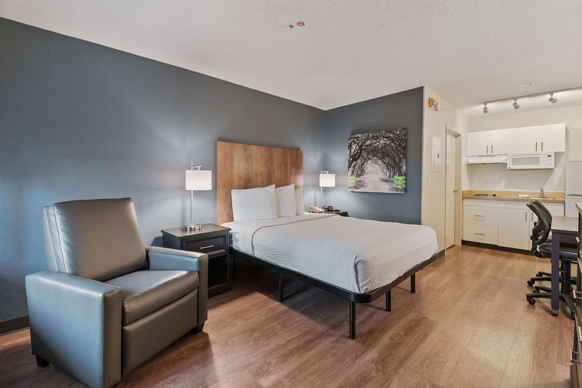 Extended Stay America Suites - Miami - Airport - Blue Lagoon Exterior photo
